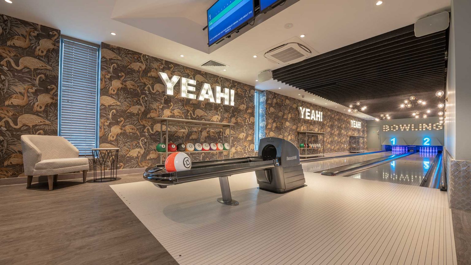 455 Bar & Bowling The Heyford Oxfordshire