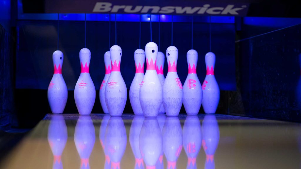 Bowling pins at 455
